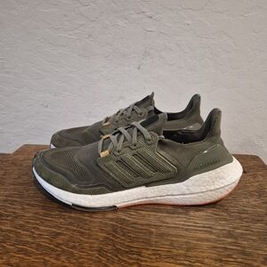 Adidas Ultraboost 22 Athletic Running Shoes Men's Size US 9.5